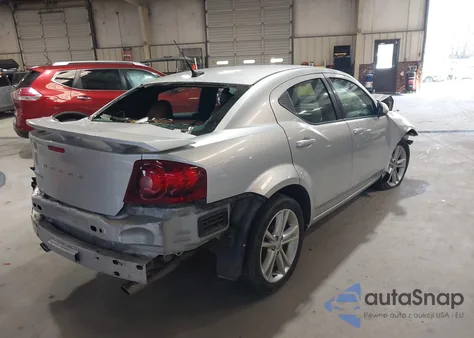 2011 Dodge Avenger Mainstreet z USA, uszkodzony, nr VIN 1B3BD1FG5BN513422